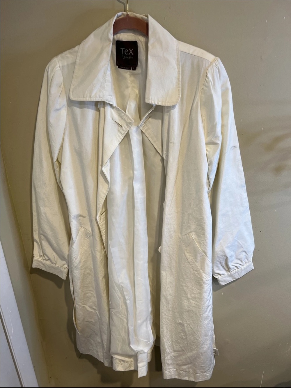 TEX by Max Azria Ivory Trench-Style Raincoat Size Large